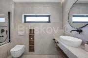   , , mala slika 8