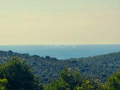 Nekretnina Rogoznica, Dvornica