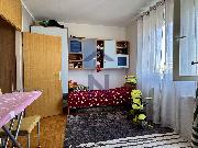   , , mala slika 9