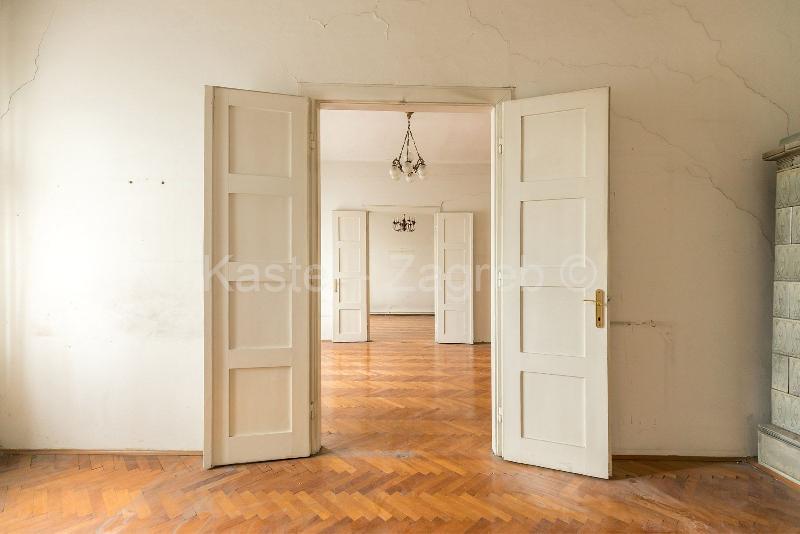   , 