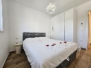   , , mala slika 22